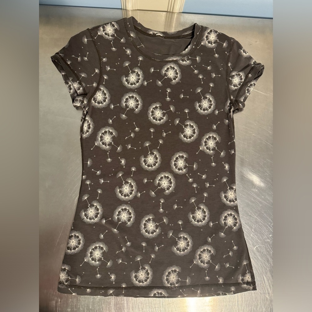 Lululemon - RARE Lively Crewneck Tee Dandelion *Vitasea USS